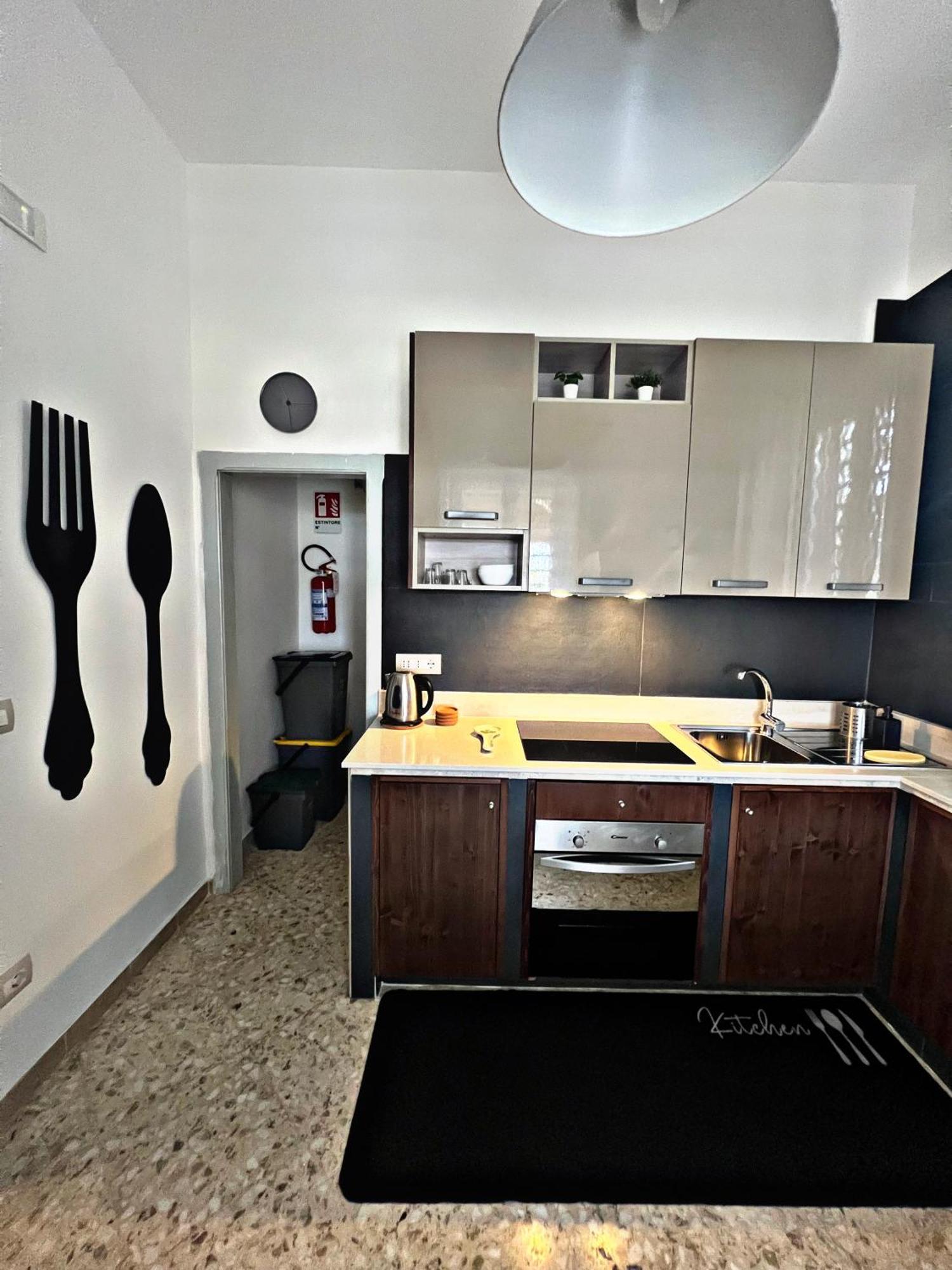 Eagle'S Nest Villa Полиняно а Маре Екстериор снимка